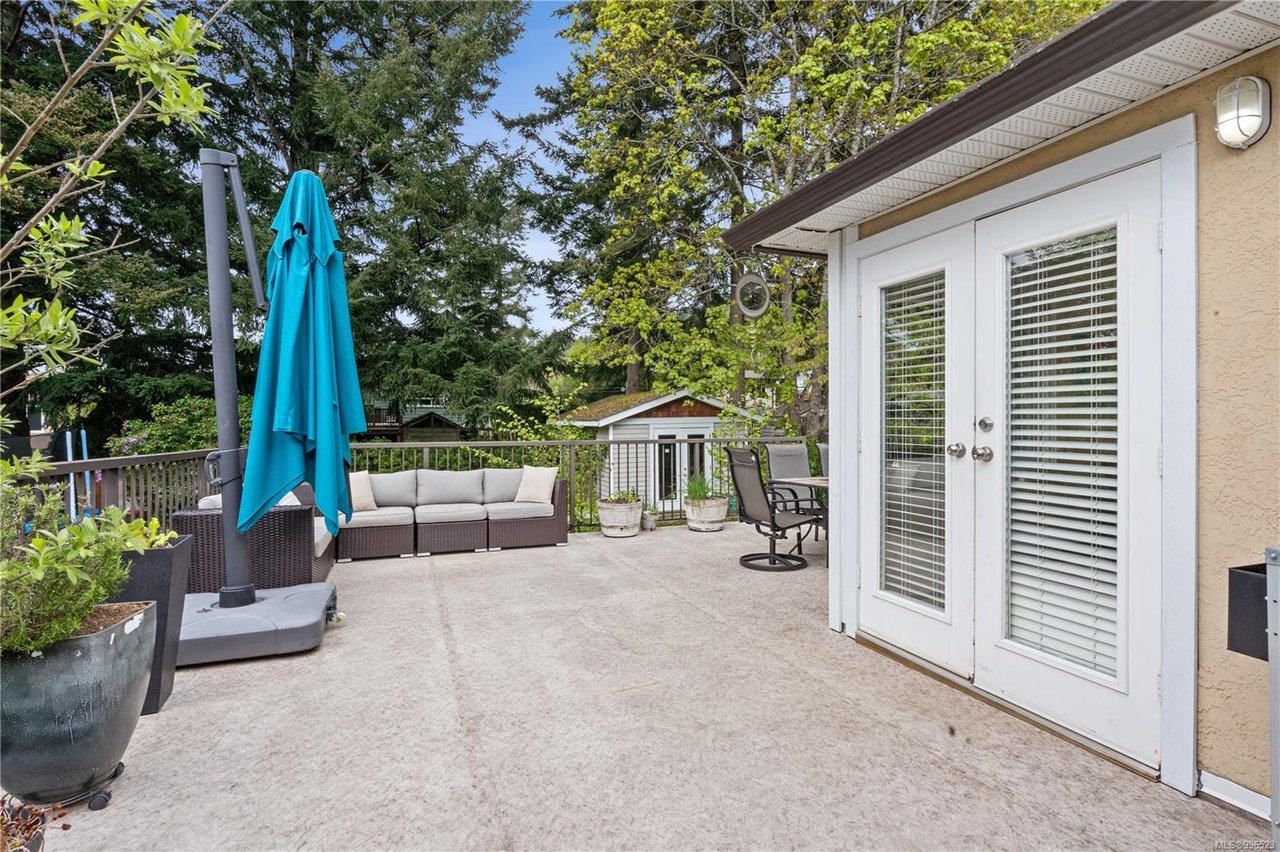 1228 Pearce Cres