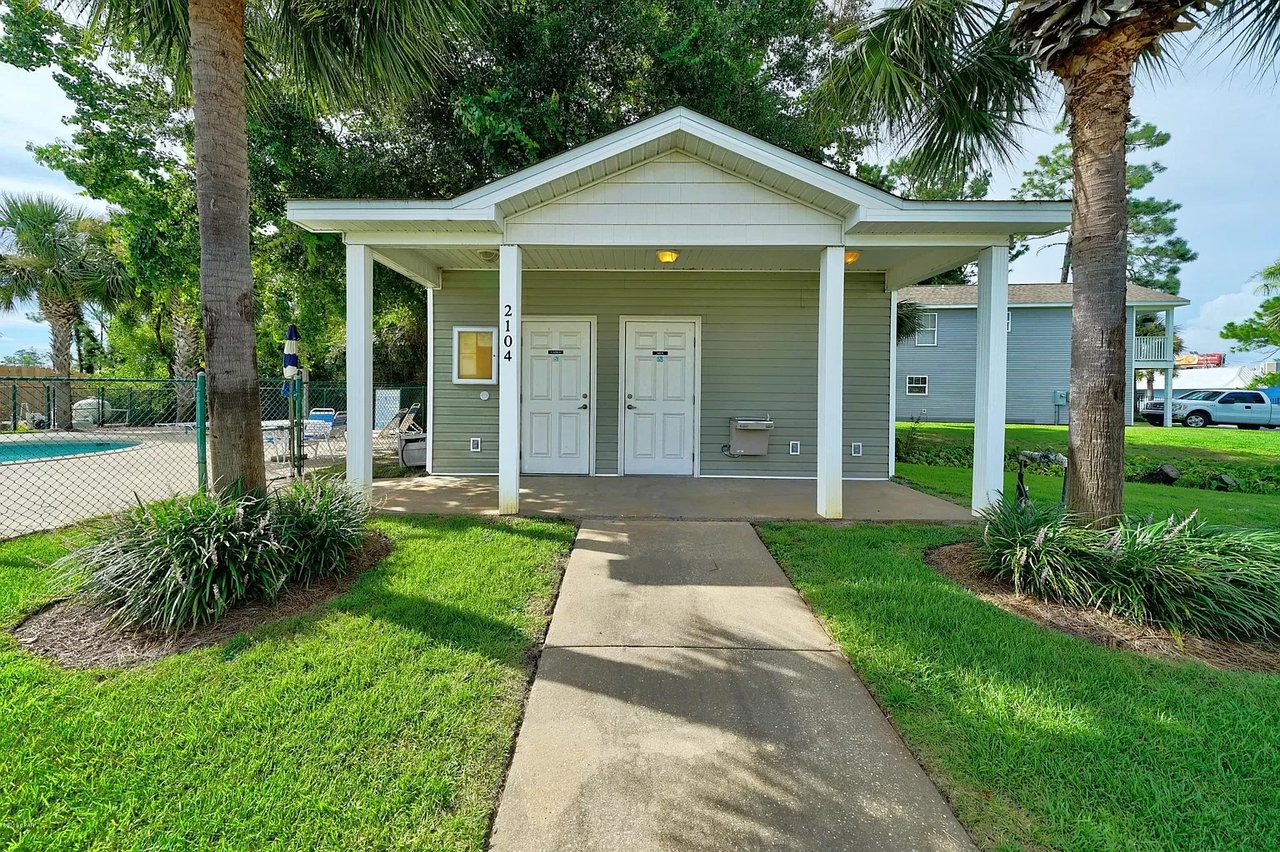2122 Sterling Cove Boulevard