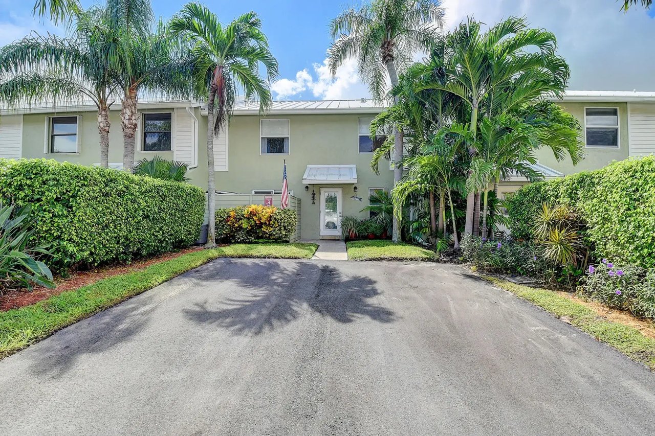 752 Mariners Way