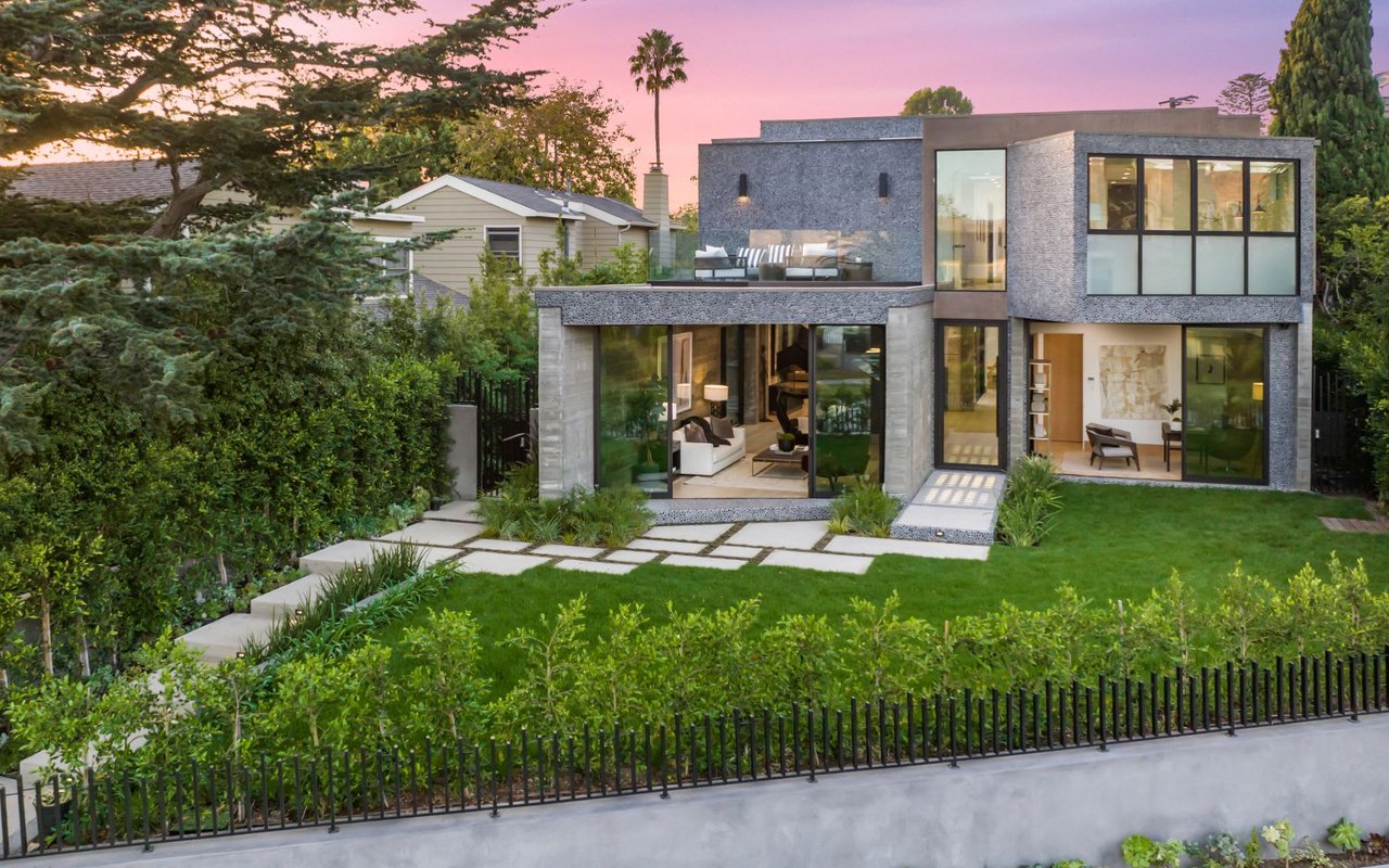 Modern Masterpiece