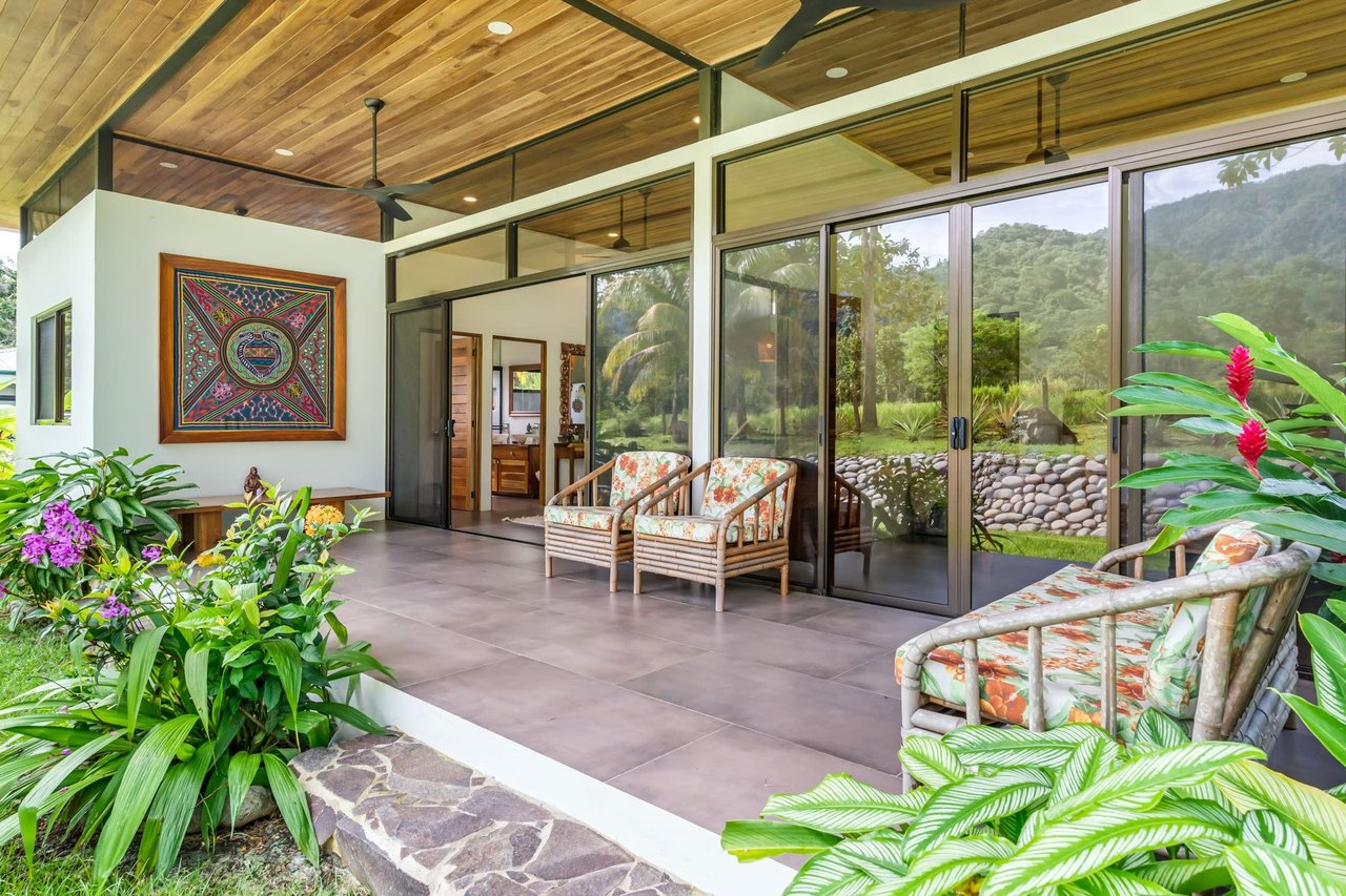 Bright & Peaceful 3-Bedroom Home With Separate Workshop/Office Space & Stunning Views Of The Lush Mountains In Easy-Access Location In Ojochal Costa Rica