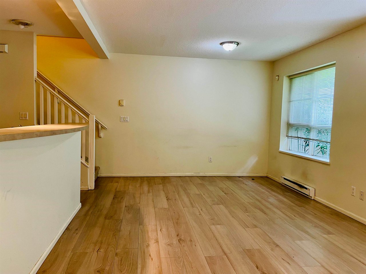 54-7088 17th Ave