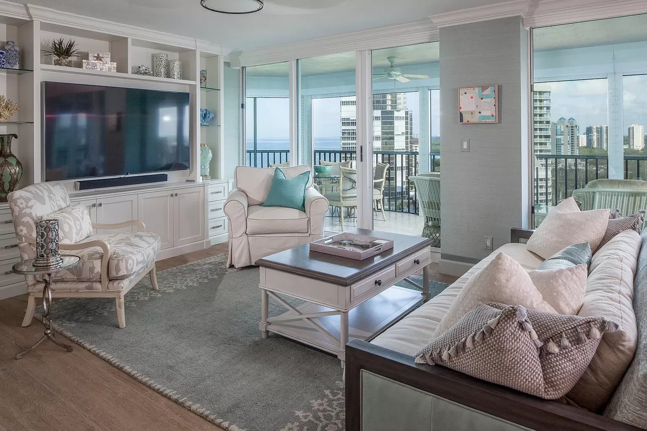 4651 Gulf Shore Blvd N #1606