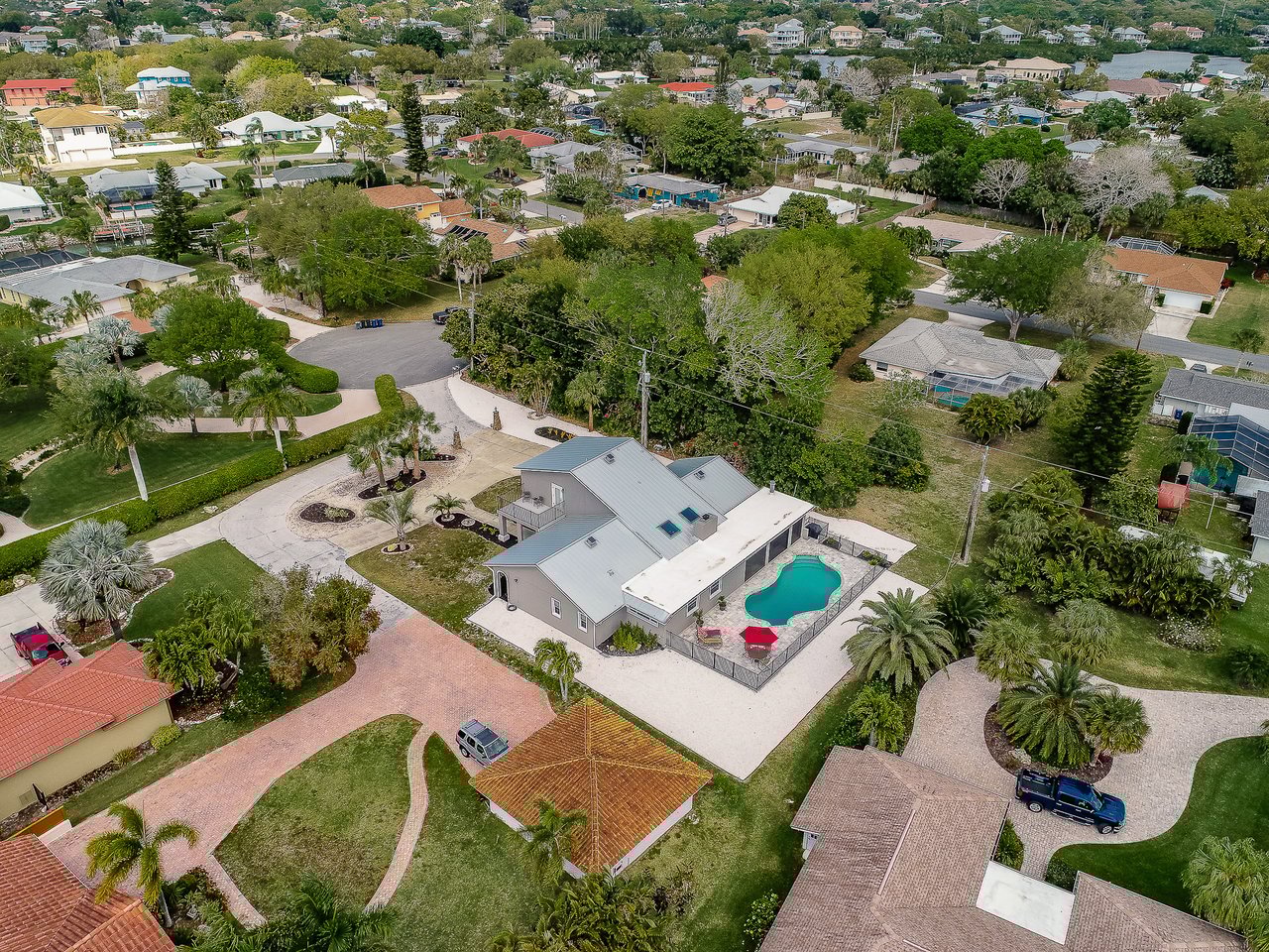 501 VELASQUEZ DRIVE