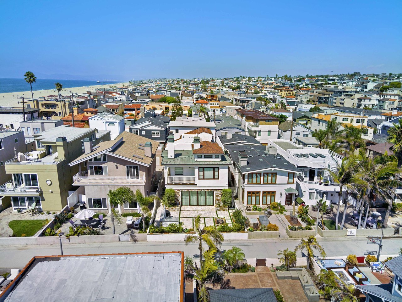 Off Market Trophy Property // Hermosa Beach Walkstreet