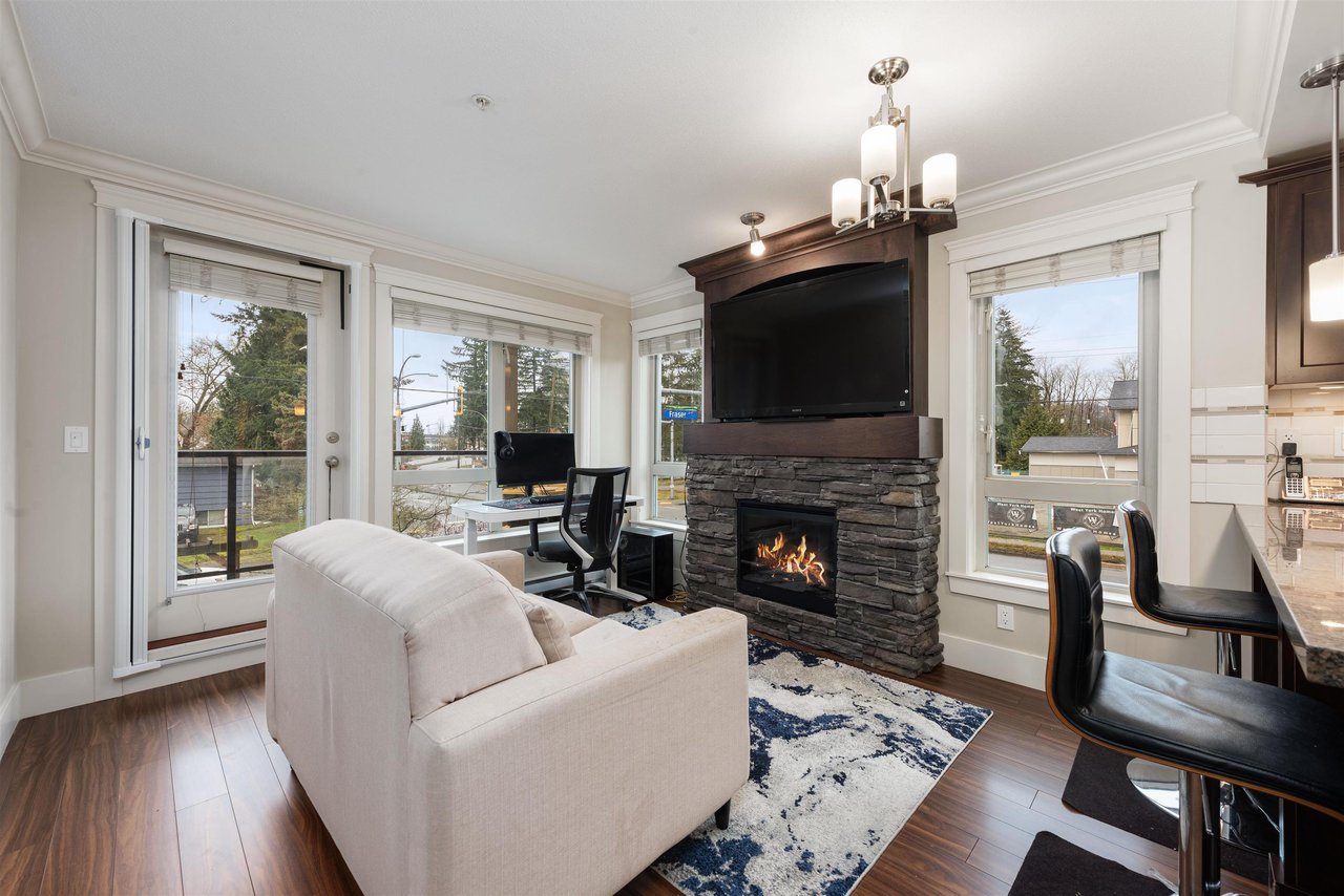 212-2175 Fraser Ave