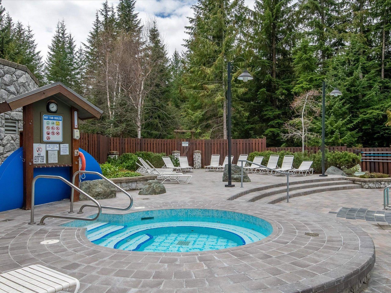 305-4660 Blackcomb Wy