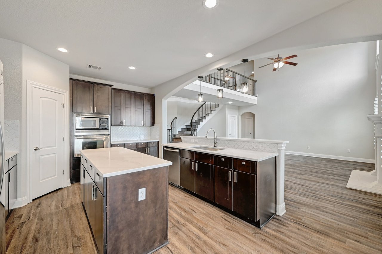 Stunning 5-Bedroom Luxury Home with Breathtaking Hill Country Views in Gated Community! | Short Walk to Lake Travis H.S. | Resort-style Amenities