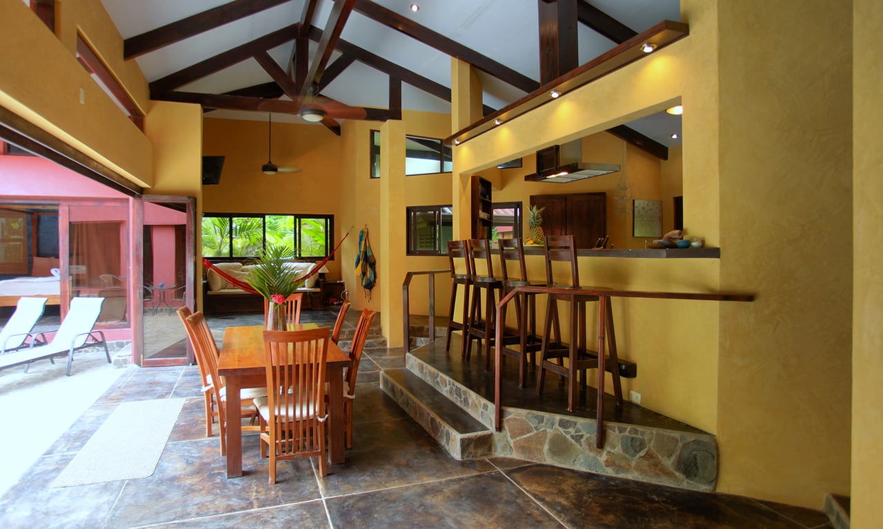 Pool Home Near Surf Break, Santa Teresa, Puntarenas