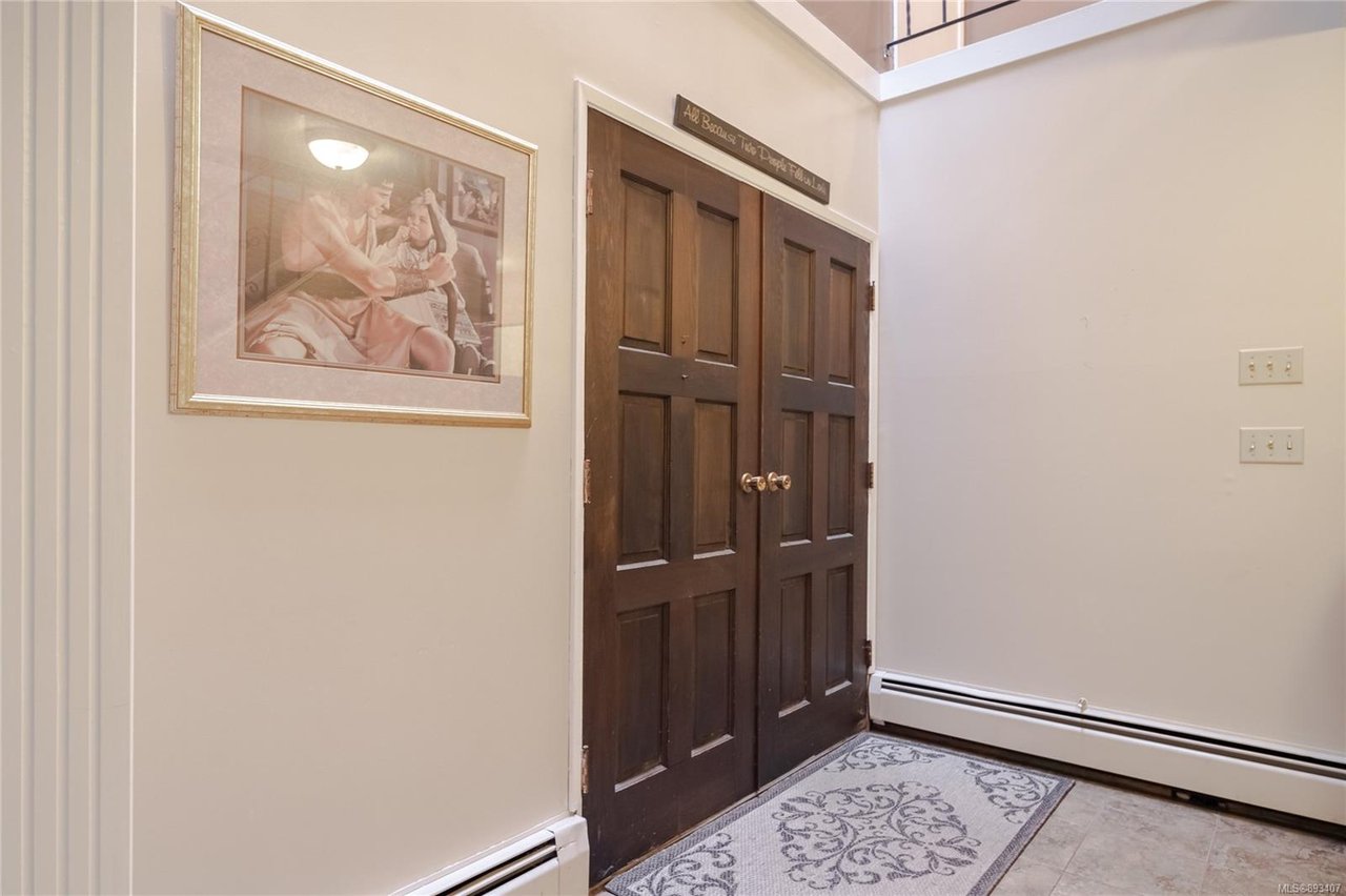 4105 Bridlewood Crt