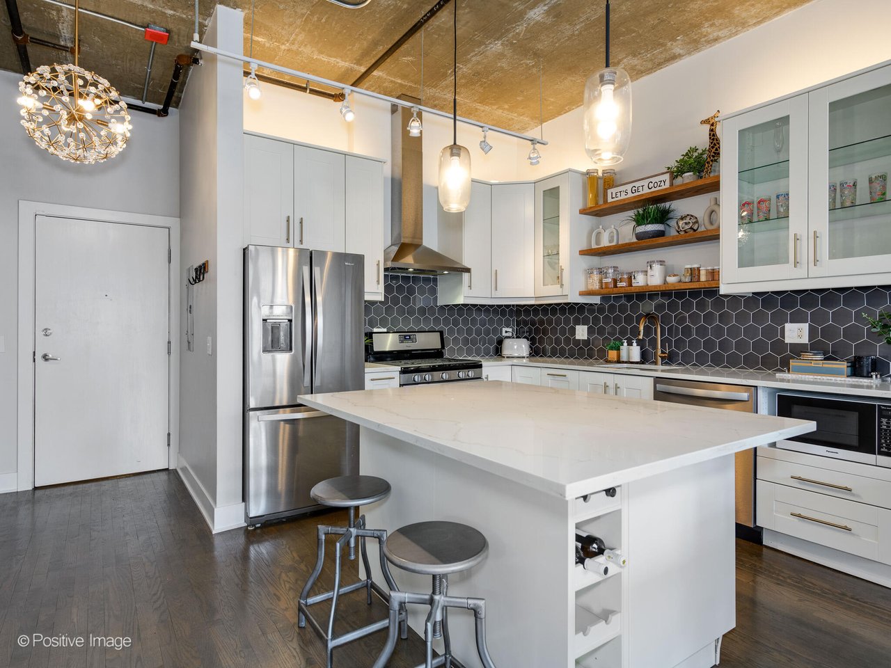 849 N Franklin St Unit 913