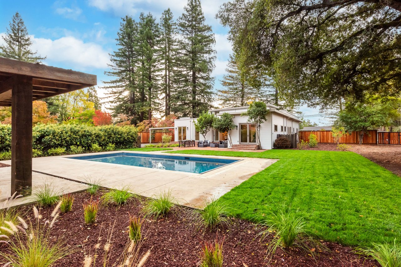 Healsburg Downtown Estate