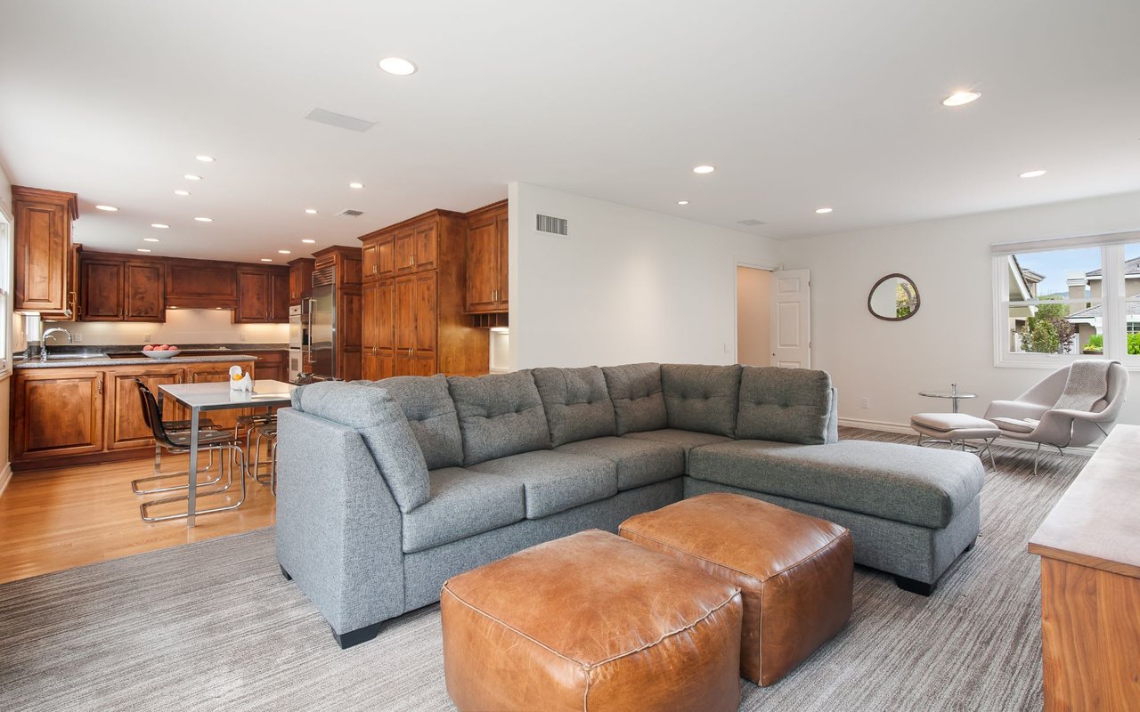 15 Bluff View