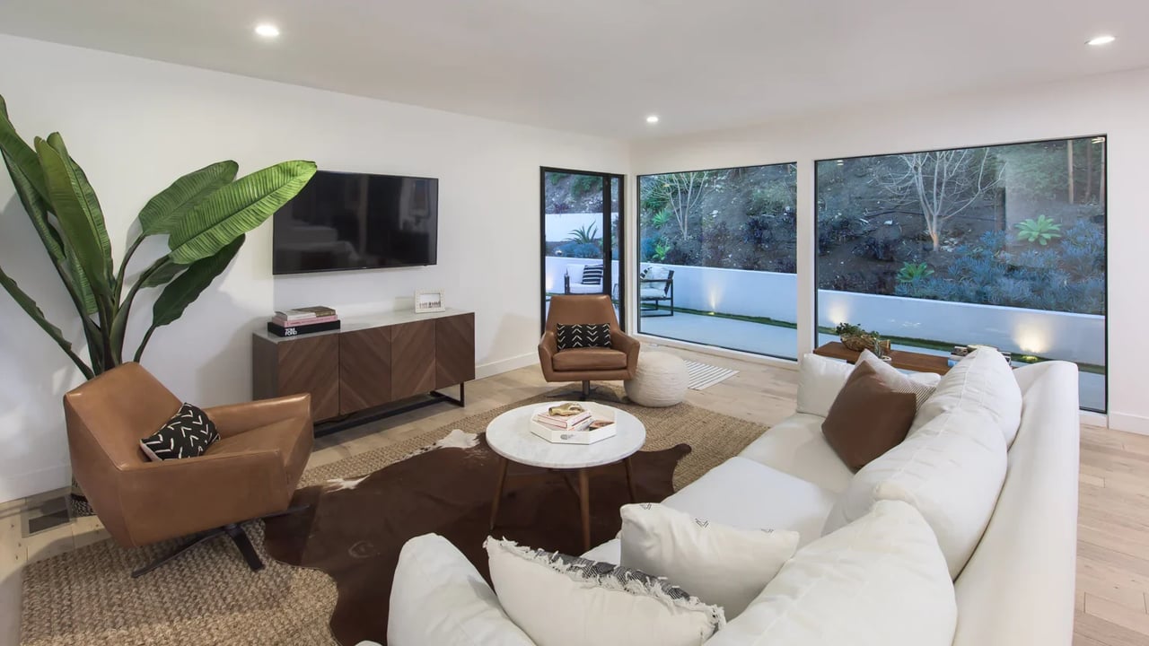3901 ½ Ventura Canyon