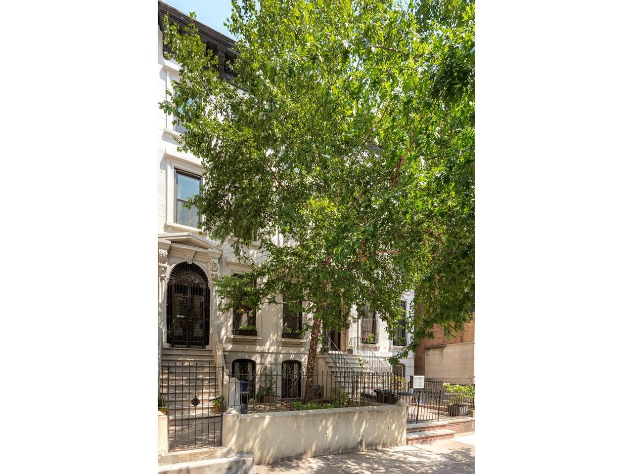 507 Clinton Ave, #2