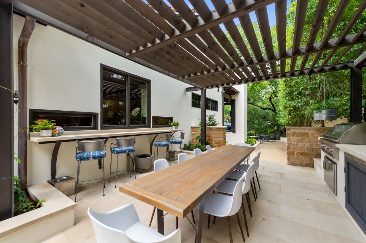 213 Crestwood Drive 