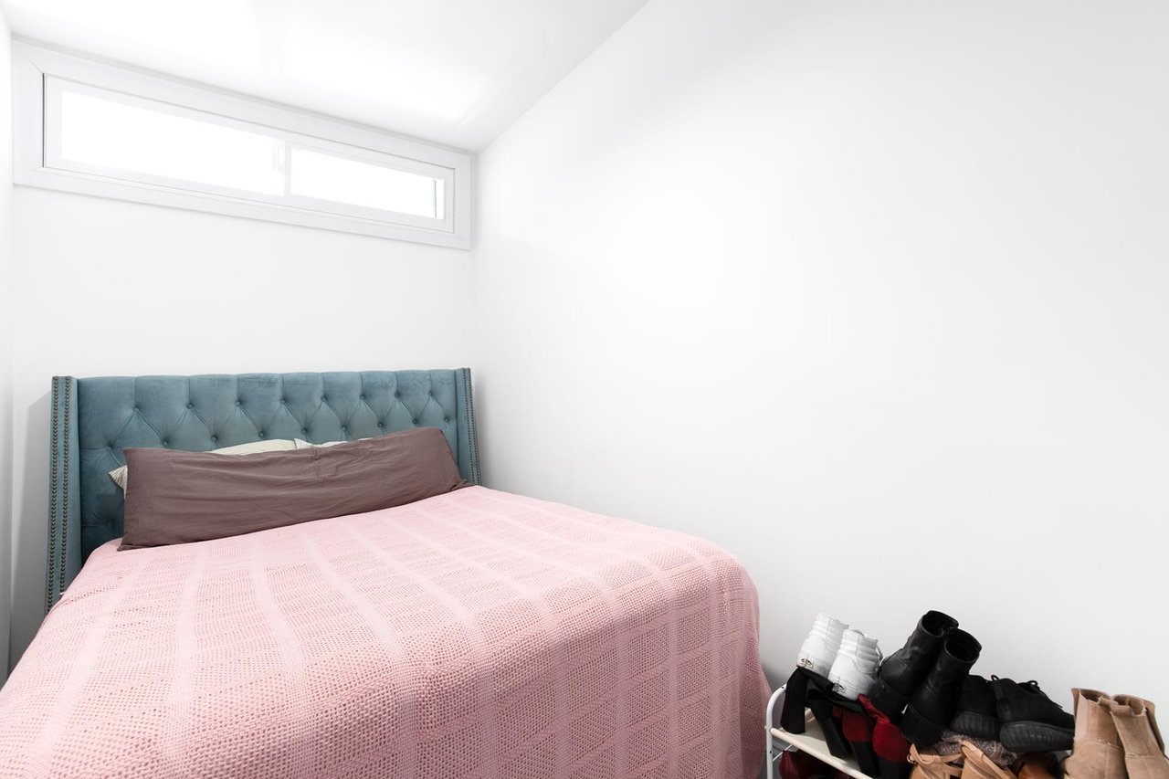 208 East 90th Street, Apt 2-W
