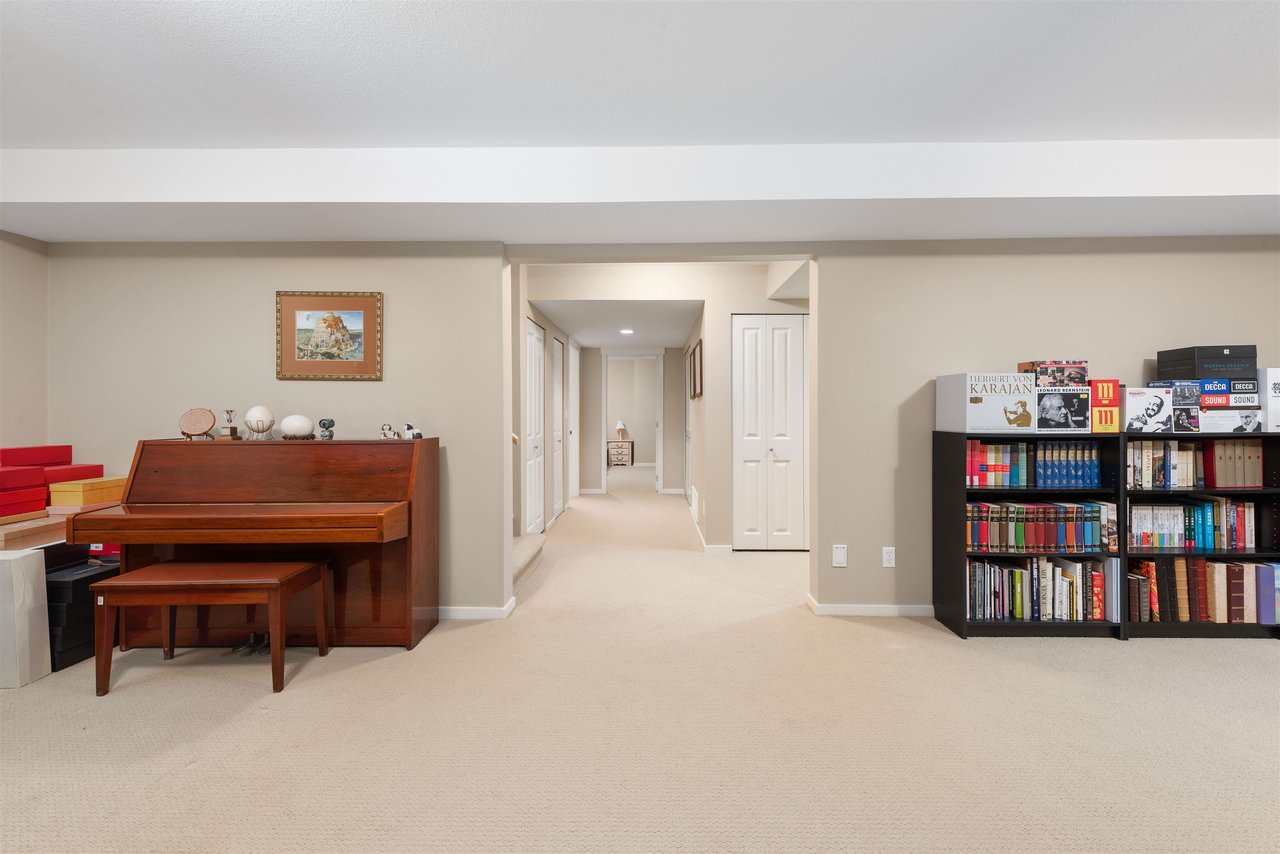 118 Hawthorn Drive, Port Moody