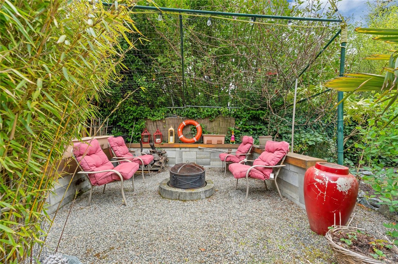 3393 Aloha Ave