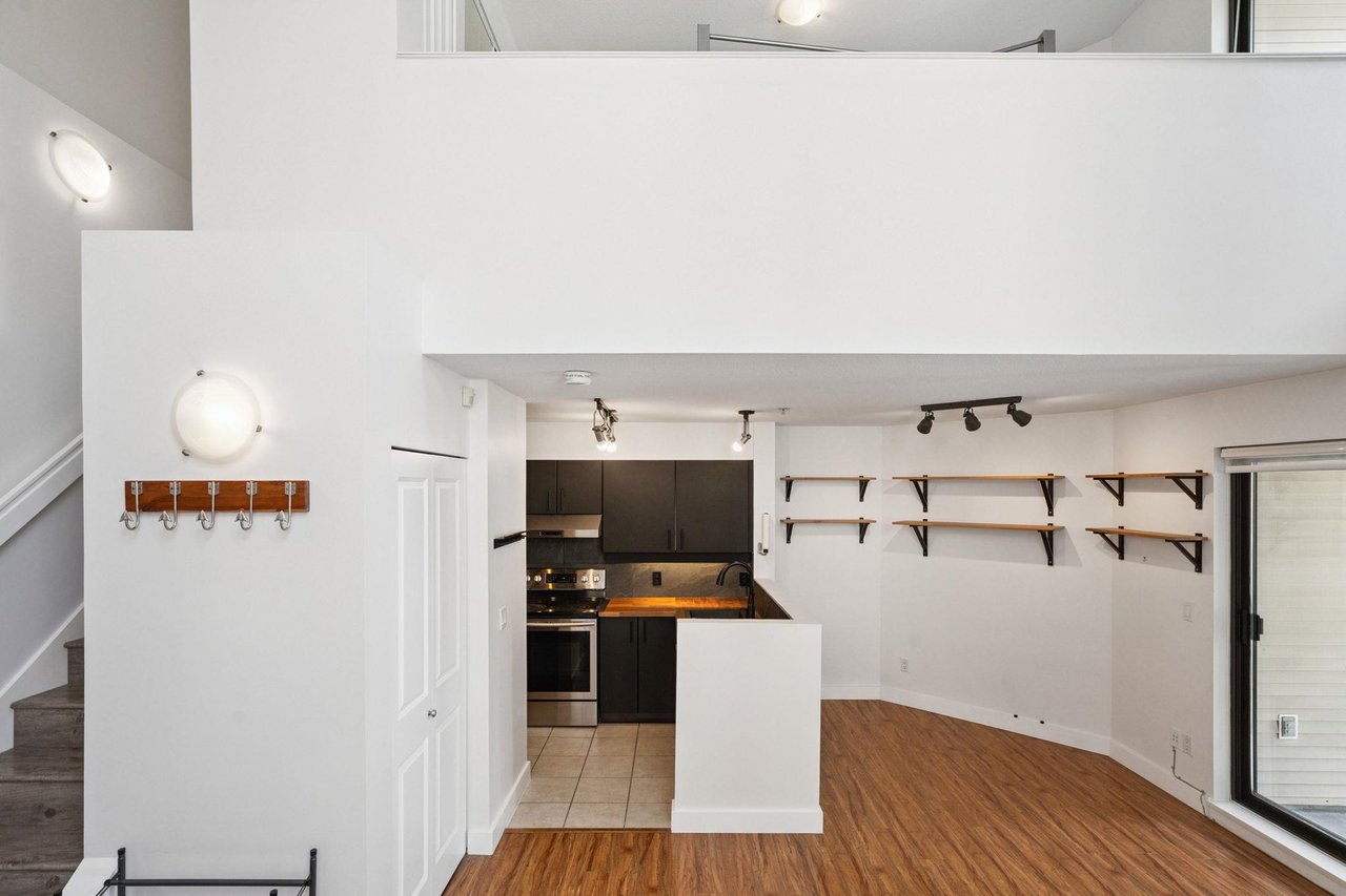 415-10866 City Pkwy