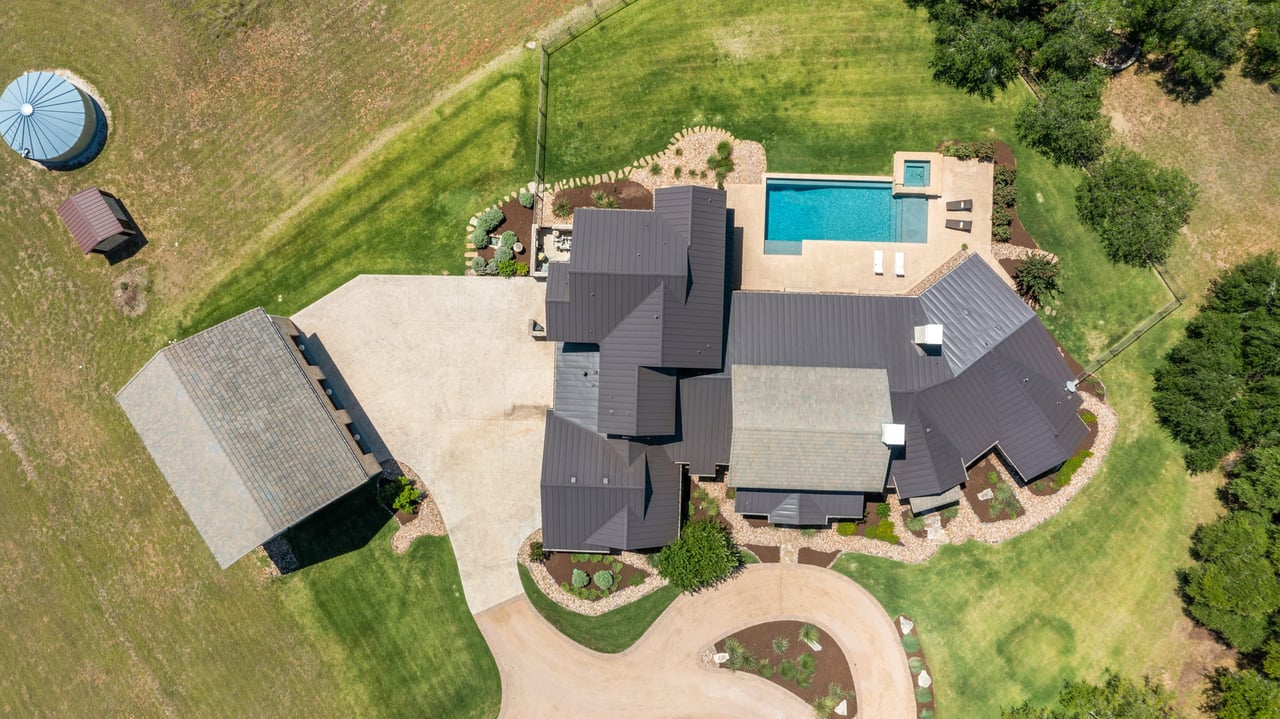 Stunning equestrian estate with the ideal floorplan on acreage