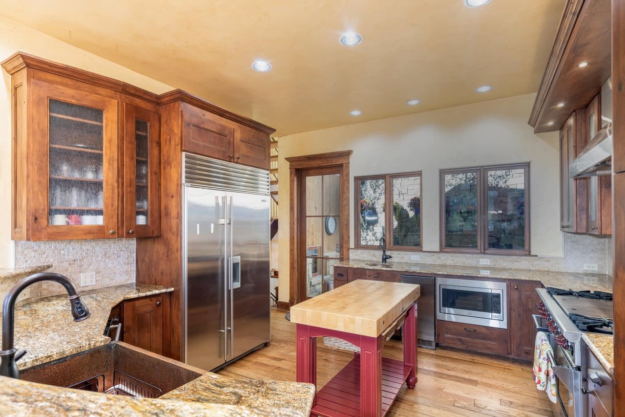 15 Stonegate Dr