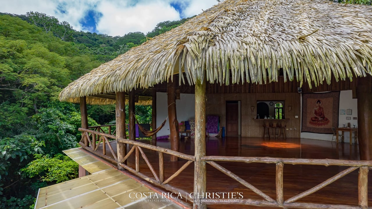 Eco-retreat and Wellness Center Amatierra