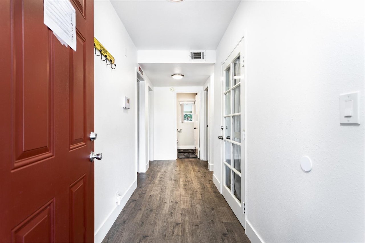 24379 San Moritz