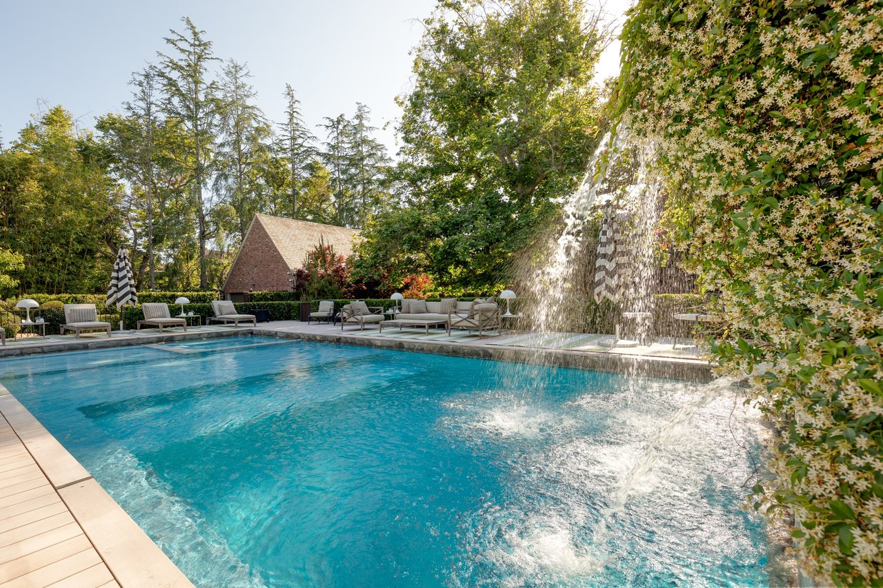 Stunning Gated Tudor