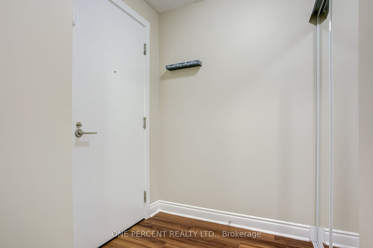 28 Ted Rogers Way 1109