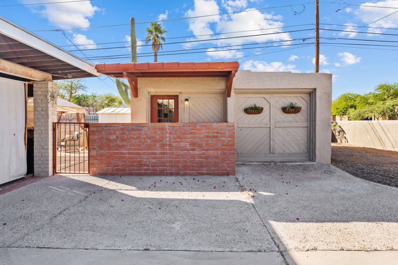 Dainty Tucson Cottage Near University of Arizona