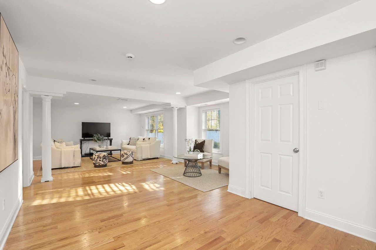 8 Marion Road
