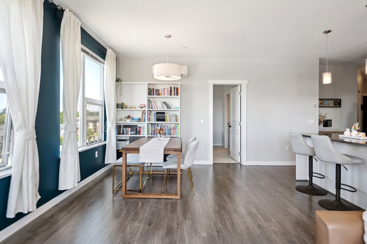 523-9311 Alexandra Rd