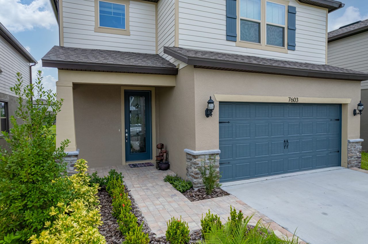 7603 POOL COMPASS LOOP 