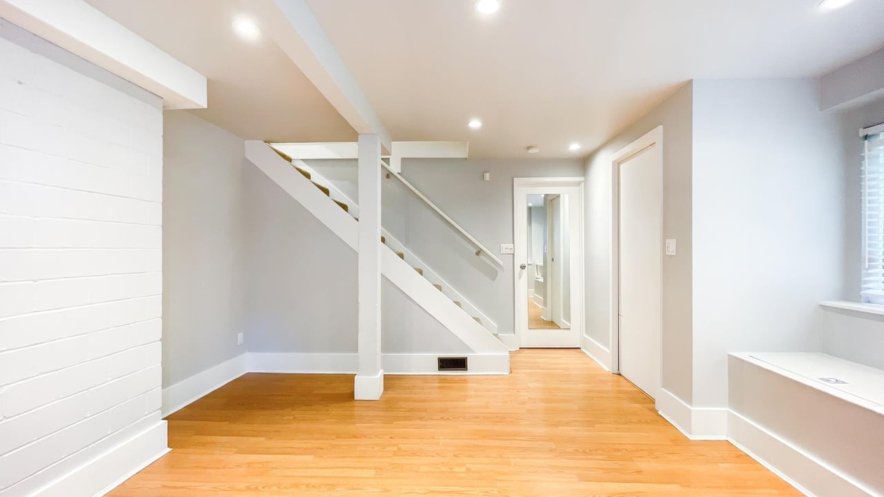 451 E 47th Ave