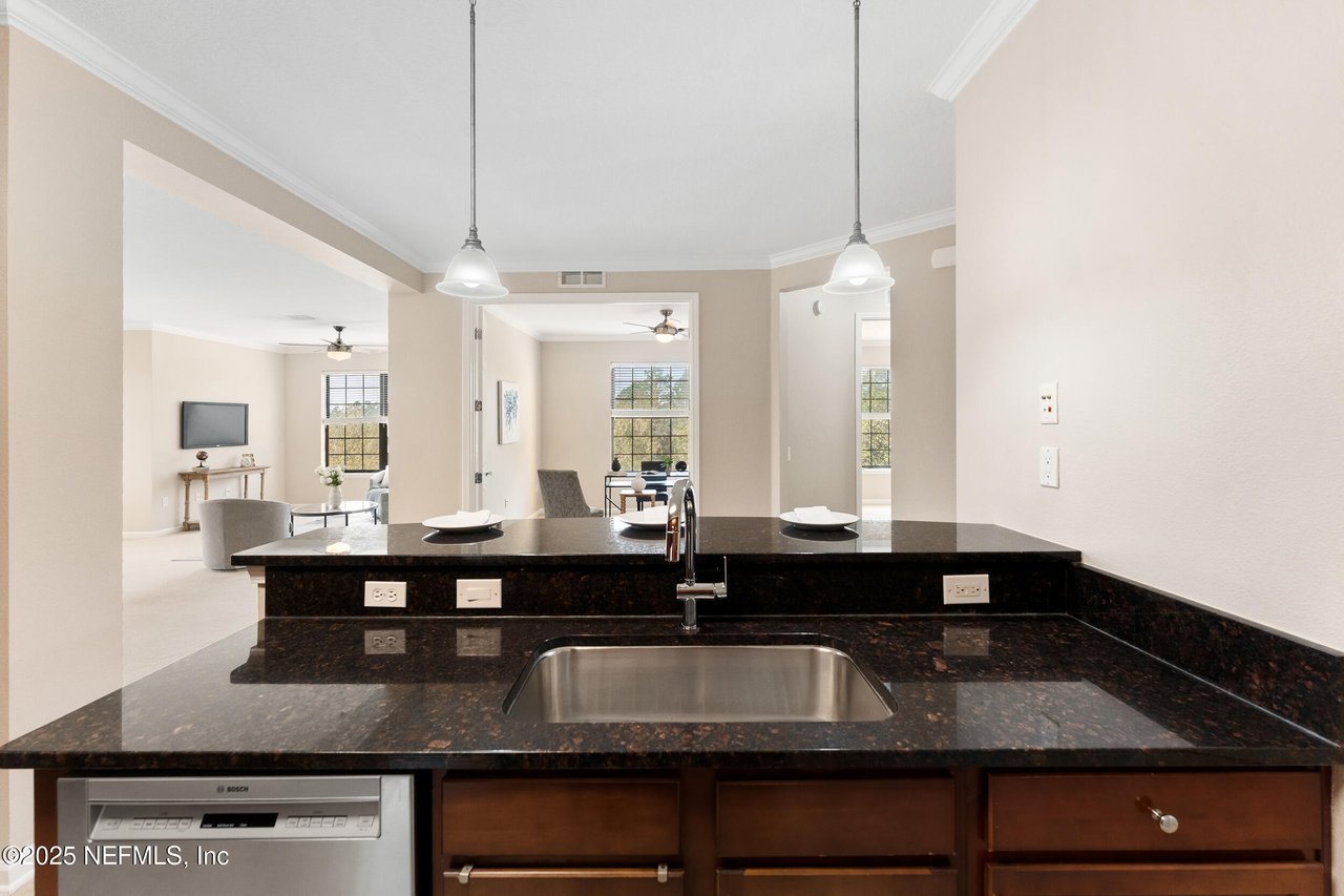 192 ORCHARD PASS Avenue 536- CORNER UNIT