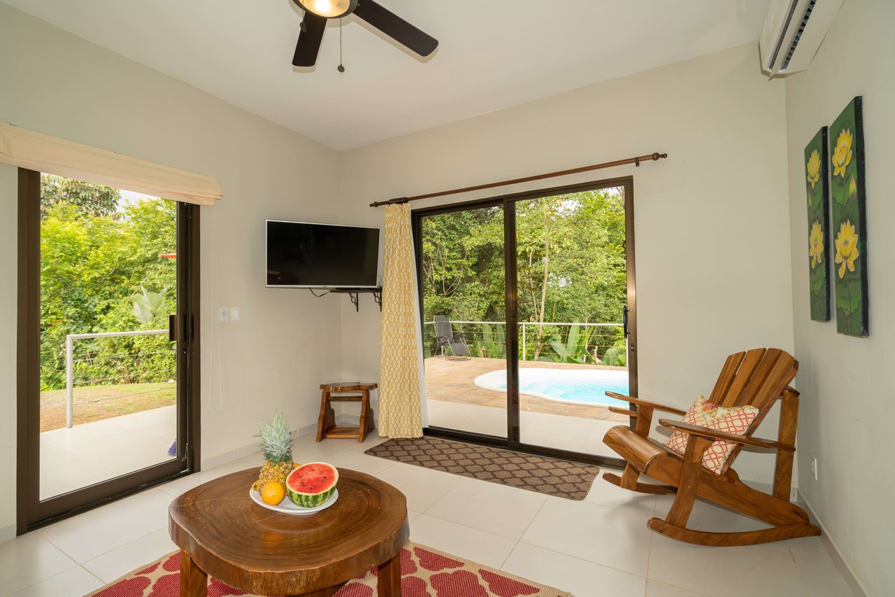  Affordable & Charming 1 bedroom Villa with Pool in gated community, immersed in the rainforest close to Quepos  