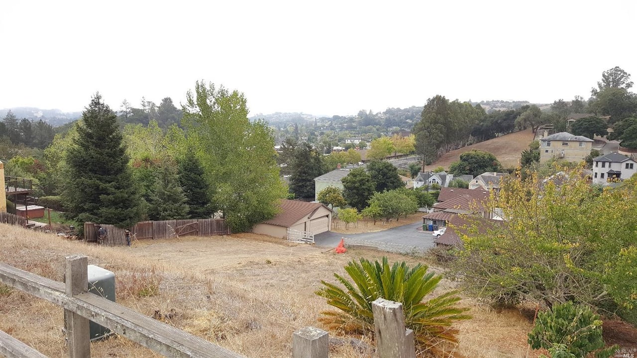 419 Rebecca Dr