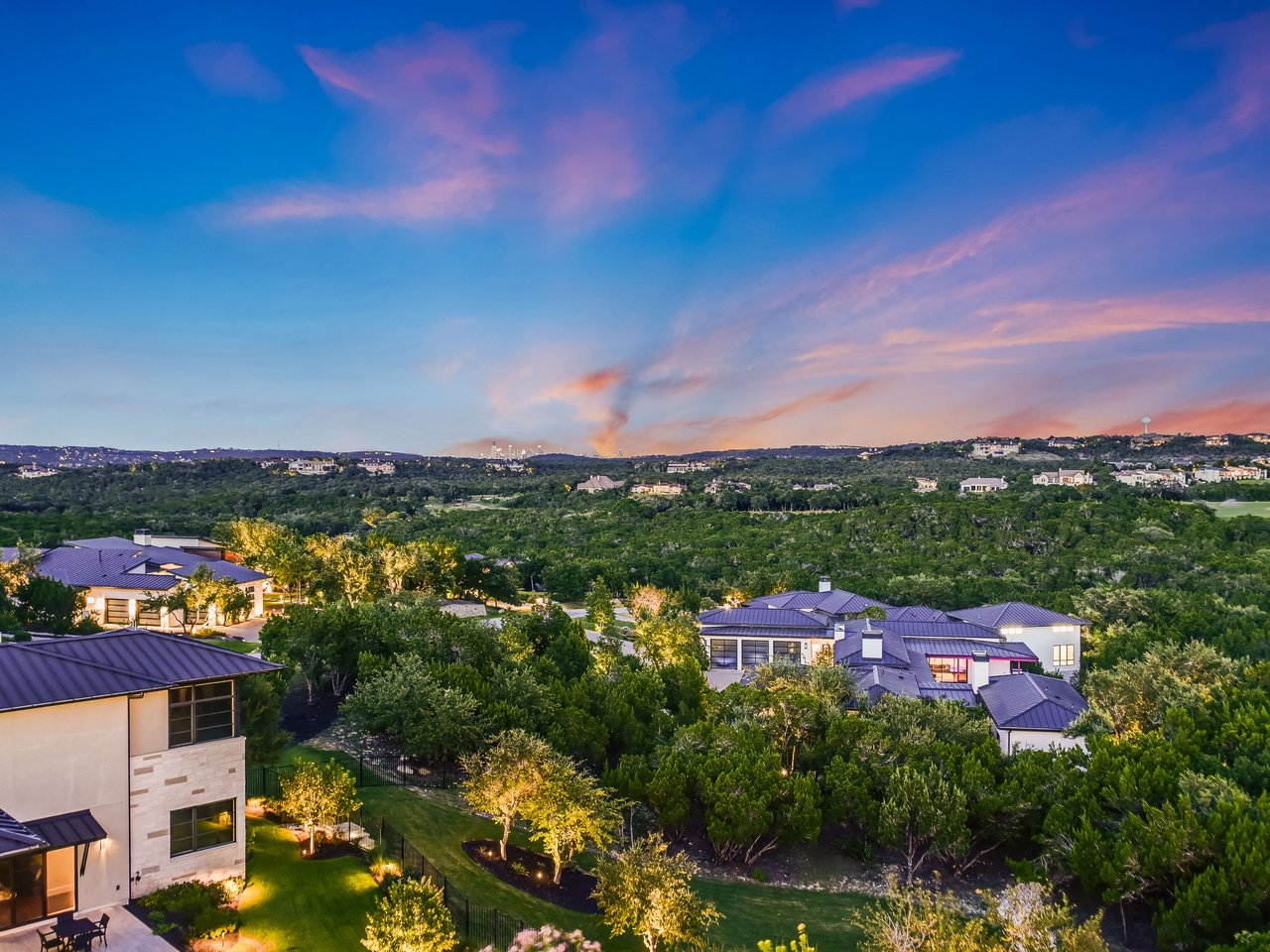 Alluring Amarra Masterpiece