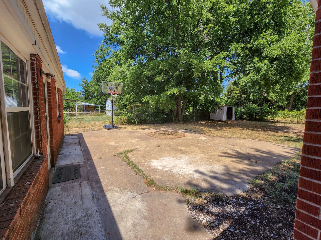 714 West Wood St