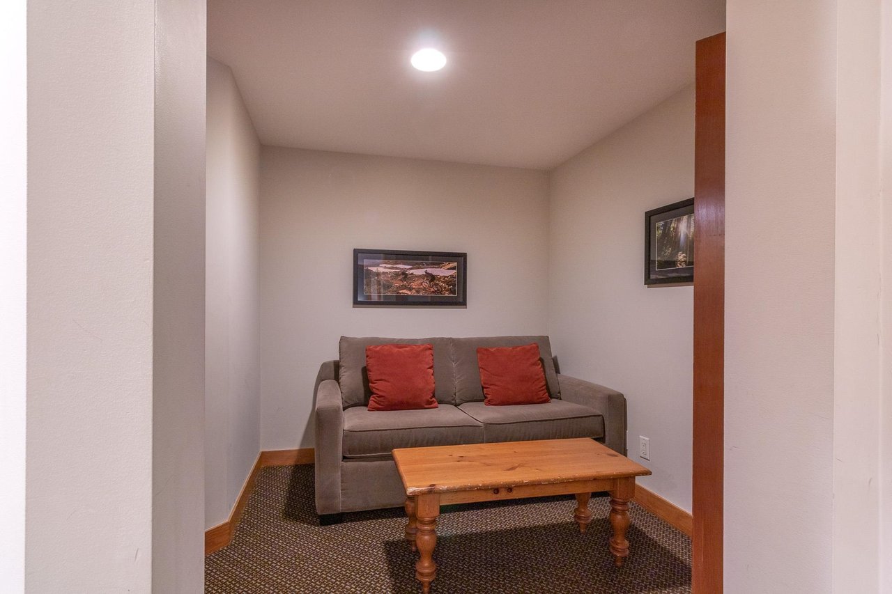 334A-2036 London Lane