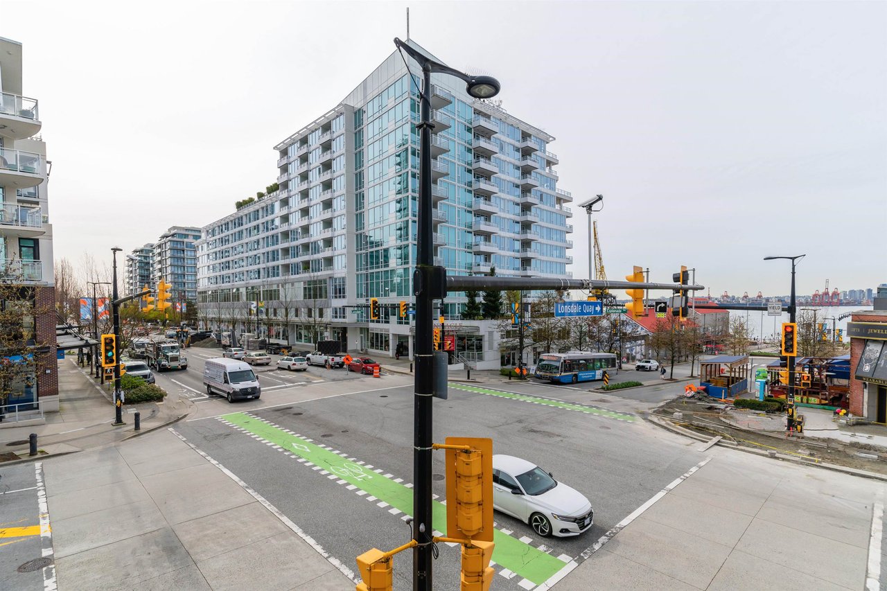 102-108 W Esplanade Ave