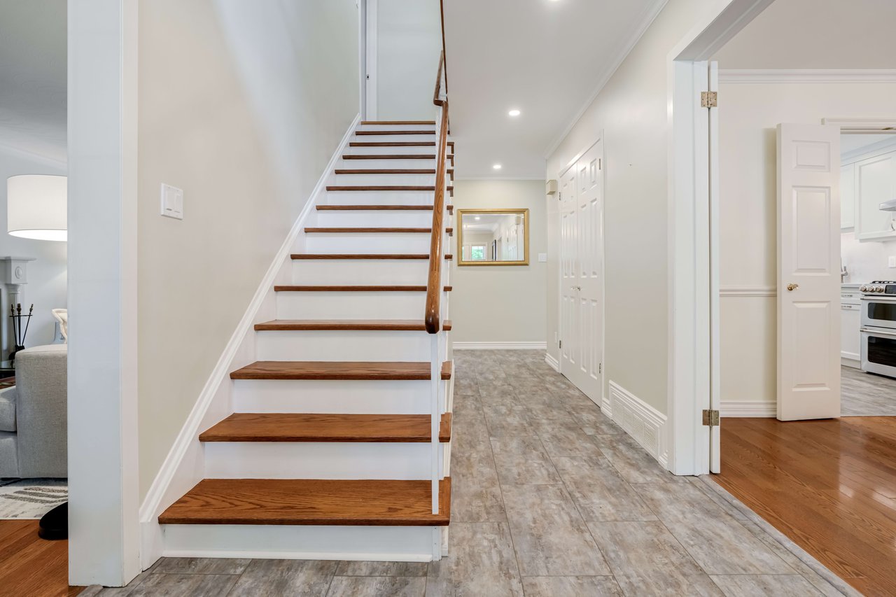16 Henry Corson Pl