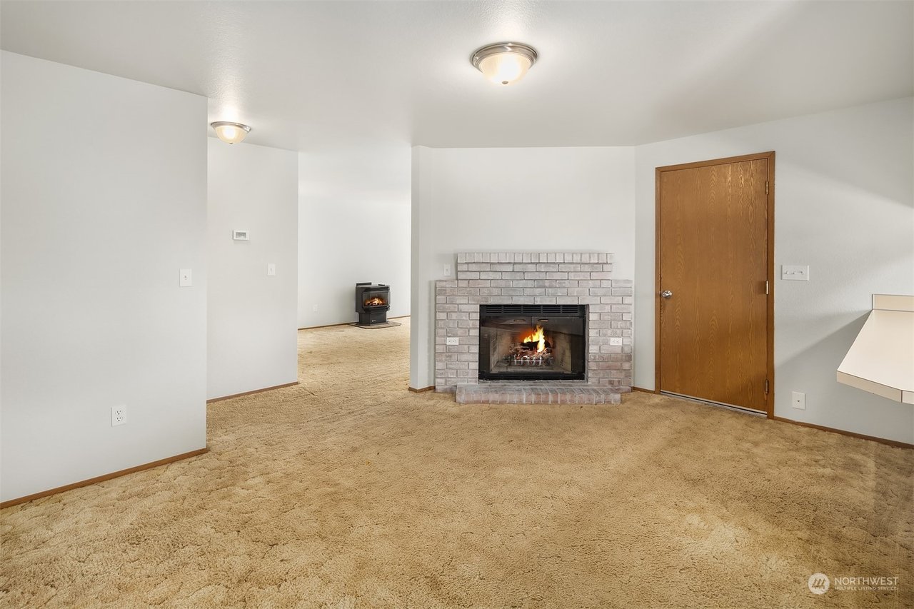 19104 11th Ave Ct