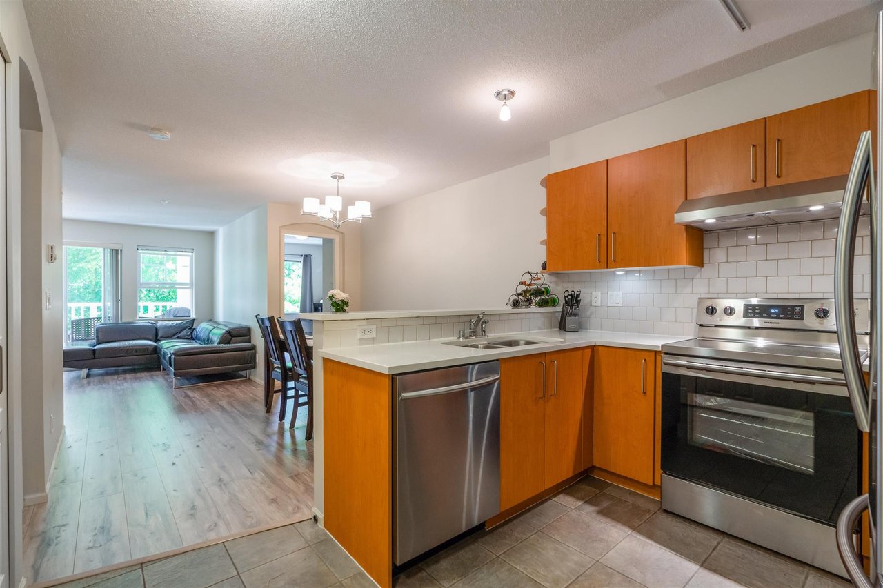 206-7330 Salisbury Ave