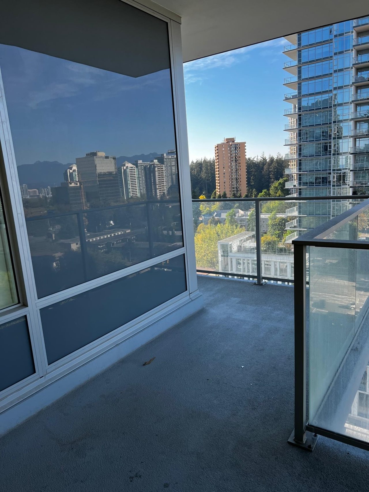 1108-6383 Mckay Ave