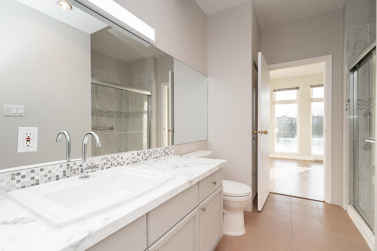 206-8 Laguna Ct
