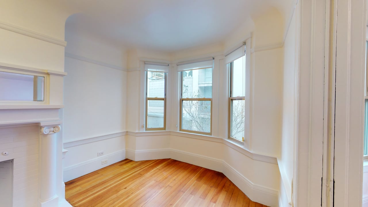 1030 Sacramento Street- 3Bd/1Ba Nob Hill Flat