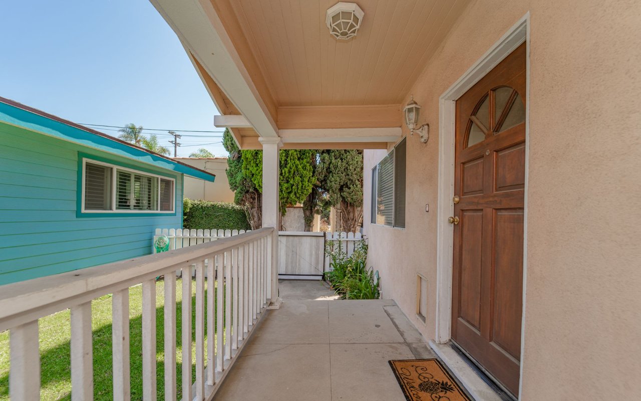 305 Roycroft Avenue