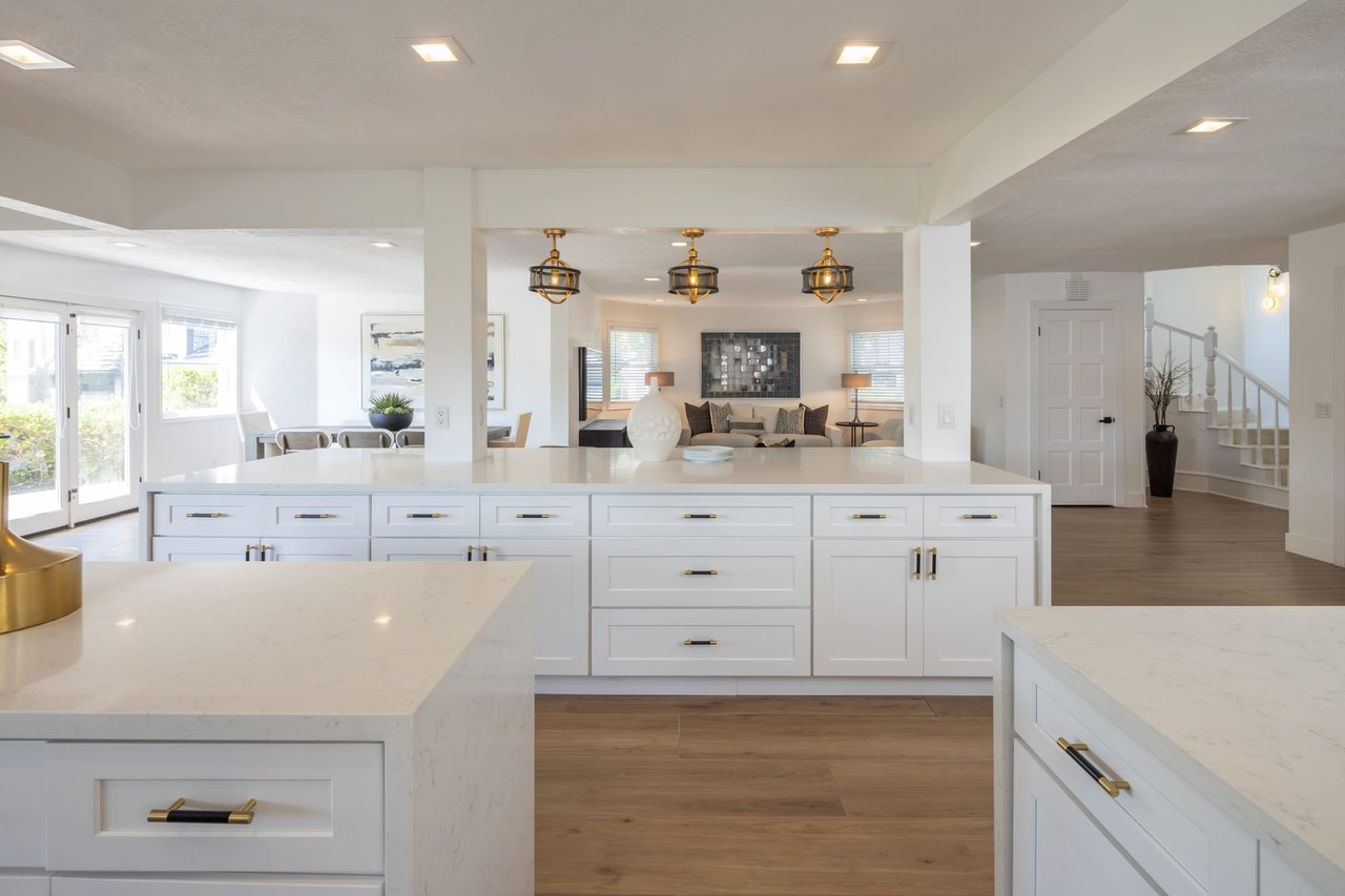7369 Alicante Rd | Carlsbad